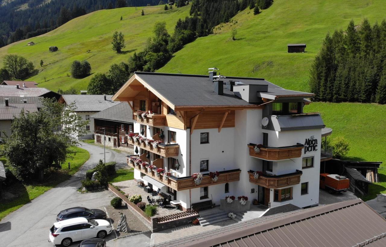 Pension Alpenperle Holzgau Kültér fotó